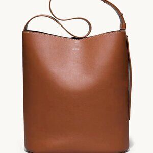 Lie Studio Norma Bucket Tote Bag Toffee Brown / Cognac